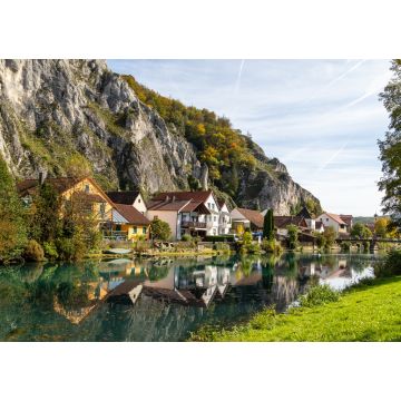 Lais Puzzle - Idyllischer Blick auf das Dorf Markt Essing in Bayern, Deutschland, mit der Altmühl und hohen Felsen - 1.000 Teile
