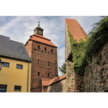 Lais Puzzle - kontrast alter und neuer architektur in bernau bei berlin, deutschland - 100, 200, 500 & 1.000 Teile