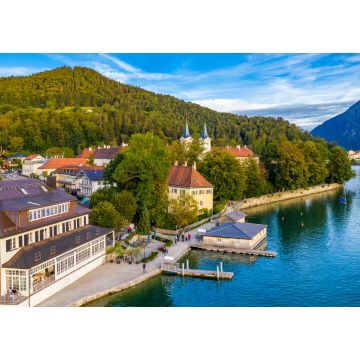 Lais Puzzle - Tegernsee, Deutschland. Der Tegernsee in Rottach-Egern (Bayern), Deutschland, nahe der österreichischen Grenze. Luftaufnahme des Tegernsees in den bayerischen Alpen. Bad Wiessee. Tegernsee in Bayern. - 1.000 Teile