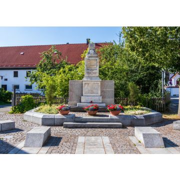 Lais Puzzle - Stadt Germering, Landkreis Fürstenfeldbruck, Oberbayern, Deutschland: Panorama des Ehrendenkmals - 100, 200, 500 & 1.000 Teile