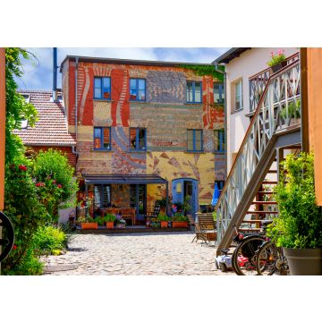 Lais Puzzle - Farbenfrohes Leben, Innenhof Neuruppin - 100, 200, 500 & 1.000 Teile