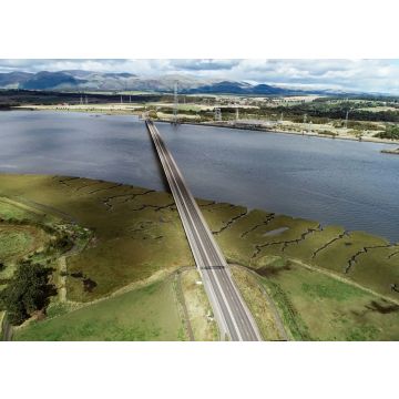 Lais Puzzle - Luftaufnahme des Verkehrs auf der Clackmannanshire-Brücke über den Fluss Forth - 100, 200, 500 & 1.000 Teile