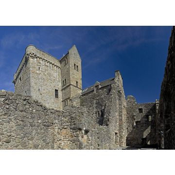 Lais Puzzle - Mittelalterliche Burg im Innenhof, Campbell bei Dollar, Clackmannanshire, Schottland - 100, 200, 500 & 1.000 Teile