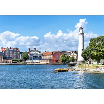 Lais Puzzle - Karlskrona, Schweden: Alter Leuchtturm und Gebäude im Hintergrund - 100, 200, 500 & 1.000 Teile