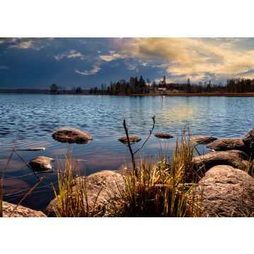 Lais Puzzle - Stimmungsvoller Blick über den See Moeckeln in Karlskoga in Schweden an einem sonnigen Frühlingstag - 100, 200, 500 & 1.000 Teile