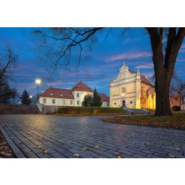 Lais Puzzle - Gniezno, Polen. Blick auf die St. Georgskirche (Kosciol sw. Jerzego) in der Abenddämmerung - eine der ältesten Kirchen der Stadt - 100, 200, 500 & 1.000 Teile