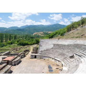 Lais Puzzle - Das antike Theater zwischen den römischen Ruinen von Heraclea Lyncestis in Bitola, Republik Nordmazedonien - 100, 200, 500 & 1.000 Teile