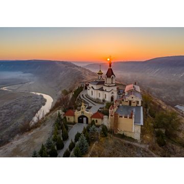 Lais Puzzle - Sonnenaufgang im alten Orhei-Kloster in der Republik Moldau - 100, 200, 500 & 1.000 Teile