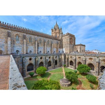 Lais Puzzle - Blick auf den gotischen Kreuzgang der Kathedrale von Evora, Alentejo, Portugal - 100, 200, 500 & 1.000 Teile