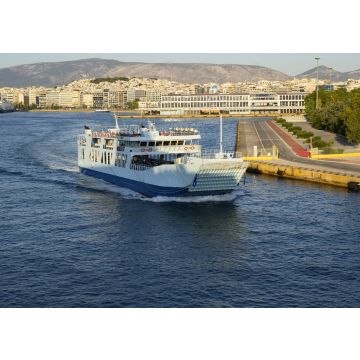 Lais Puzzle - Schiff fährt aus dem Hafen von Piräus, Athen, Griechenland - 100, 200, 500 & 1.000 Teile