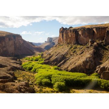 Lais Puzzle - Der Fluss Pinturas oder Ecker, der im Andengebirge, im kleinen Massiv des Monte Zeballos (2743 m), südlich des Buenos Aires Sees, geboren wurde, fließt etwa hundert Kilometer lang und trägt den Namen Ecker. - 100, 200, 500, 1.000 & 2.000...