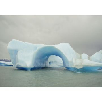 Lais Puzzle - Blick auf einen blauen Eisberg, der im Argentino-See in der Nähe des Upsala-Gletschers schwimmt, Santa Cruz, Argentinien. - 100, 200, 500, 1.000 & 2.000 Teile