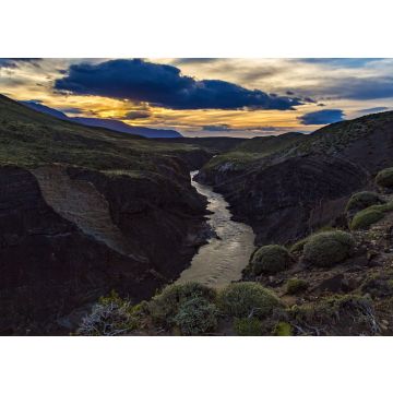 Lais Puzzle - Blick auf den Canyon Rio de las Vueltas. El Chalten, Santa Cruz, Argentinien. - 100, 200, 500, 1.000 & 2.000 Teile