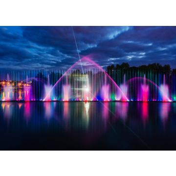 Lais Puzzle - Nächtliche Zaubershow der Springbrunnen an der zentralen Uferpromenade Roshen - 100, 200, 500, 1.000 & 2.000 Teile