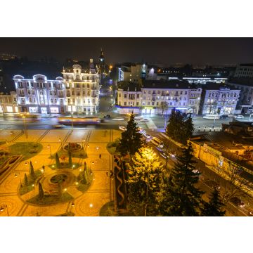 Lais Puzzle - Nacht Luftaufnahme Panorama der Soborna Straße im historischen Zentrum von Winniyzja, Ukraine - 100, 200, 500, 1.000 & 2.000 Teile