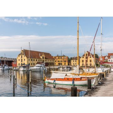 Lais Puzzle - Alte Segelboote und riesige Lagerhäuser im Hafen von Svendborg - 100, 200, 500 & 1.000 Teile