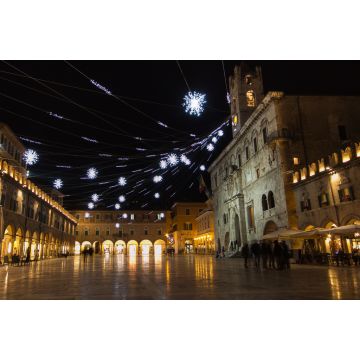 Lais Puzzle - Historisches Zentrum von Ascoli Piceno bei Nacht - 2.000 Teile