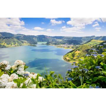 Lais Puzzle - See von Sete Cidades mit Hortensien, Azoren, Portugal - 2.000 Teile