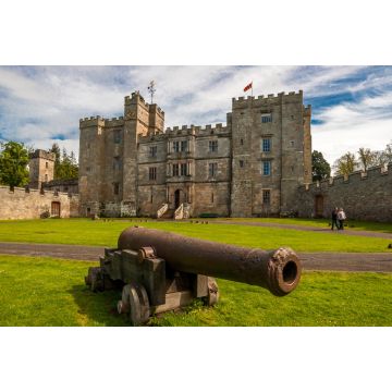 Lais Puzzle - Chillingham Castle mit Kanone, England - 2.000 Teile