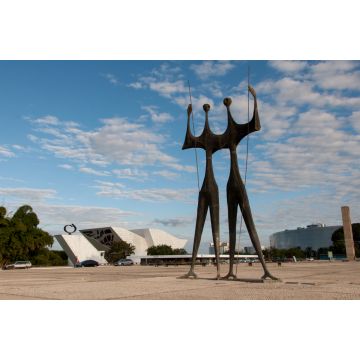 Lais Puzzle - Skulptur von zwei Kriegern in Brasilia, Brasilien - 2.000 Teile