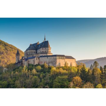 Lais Puzzle - Mittelalterliche Burg Vianden, gebaut auf dem Berg in Luxemburg - 2.000 Teile