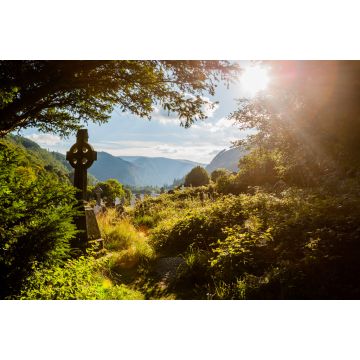 Lais Puzzle - Altes keltisches Kreuz in Glendalough, Wicklow-Gebirge, Irland, Irland - 2.000 Teile