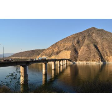 Lais Puzzle - Blick auf die Brücke über den Cabra Corral-Damm in Salta, Argentinien - 2.000 Teile