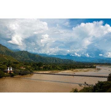 Lais Puzzle - Puente De Occidente Brücke über den Cauca-Fluss gegen bewölkten Himmel, Kolumbien - 2.000 Teile