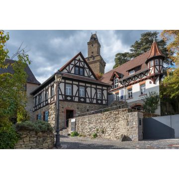 Lais Puzzle - Blick auf die mittelalterliche Burg Kronberg im Taunus, Hessen, Deutschland - 2.000 Teile