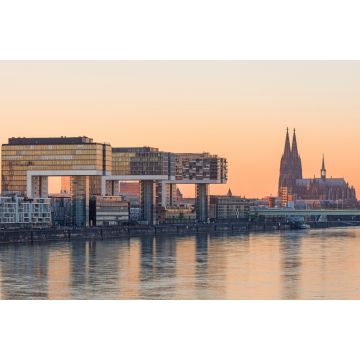 Lais Puzzle - Blick auf Kranhäuser und Dom bei Sonnenuntergang, Deutschland. - 2.000 Teile