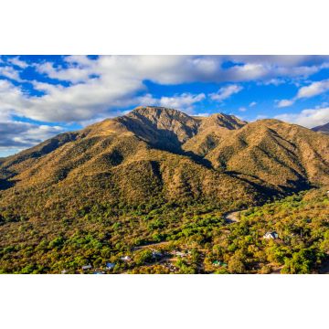 Lais Puzzle - Cerro Uritorco in der Stadt Capilla del Monte, Cordoba, Argentinien. Die zweithöchste in der Provinz - 2.000 Teile