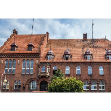 Lais Puzzle - Gemeindeamt in der Stadt Czarnkow, Region Wielkopolska, Polen - 2.000 Teile
