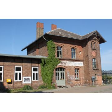 Lais Puzzle - Am Bahnhof Kremmen - 2.000 Teile