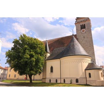 Lais Puzzle - Historische Kirche in der Altstadt von Mühldorf am Inn in Bayern - 2.000 Teile