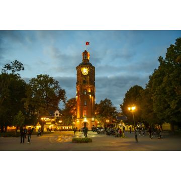 Lais Puzzle - Abendansicht des alten Wasserturms, jetzt Museum im historischen Zentrum von Winnyzja, Ukraine - 2.000 Teile
