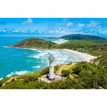Lais Puzzle - Ilha do Mel - Paraná. Luftaufnahme des Conchas-Leuchtturms und der Strände von Ilha do Mel, Brasilien - 2.000 Teile