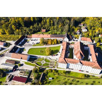 Lais Puzzle - Luftaufnahme Kloster Schäftlarn, Isartal, Oberbayern, Bayern, Deutschland - 2.000 Teile