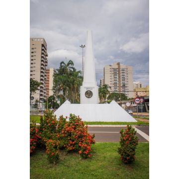 Lais Puzzle - Städtisches Denkmal - Obelisco - Campo Grande Mato Grosso do Sul, Brasilien - 2.000 Teile