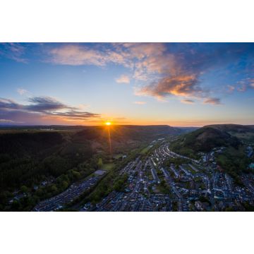 Lais Puzzle - schöne Luftaufnahme der Landschaft bei Sonnenuntergang (Südwales Abertillery) - 2.000 Teile