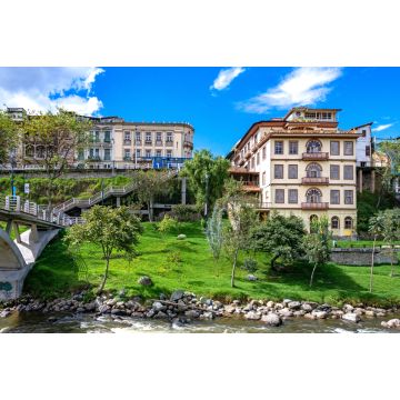 Lais Puzzle - Tomebamba-Fluss, Cuenca, Ecuador - 2.000 Teile
