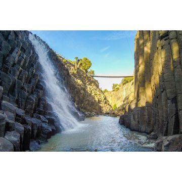 Lais Puzzle - Park der Basaltprismen, Mexiko. Schöne Wasserfälle zwischen den geometrischen Felsen im Bundesstaat Hidalgo, Mexiko - 2.000 Teile