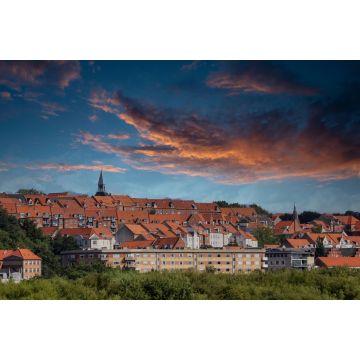 Lais Puzzle - Bunte Wolken über rotem Dach in Randers Stadt Dänemark - 2.000 Teile
