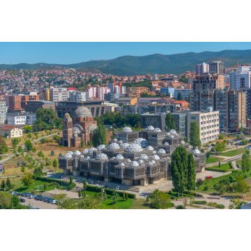 Lais Puzzle - Nationalbibliothek des Kosovo und unvollendete serbisch-orthodoxe Kirche Christus der Erlöser in Prishtina, Kosovo - 2.000 Teile