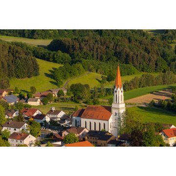 Lais Puzzle - Blick über die Stadt Zell in der Oberpfalz, Bayern, Deutschland im späten Nachmittagssonnenlicht - 2.000 Teile