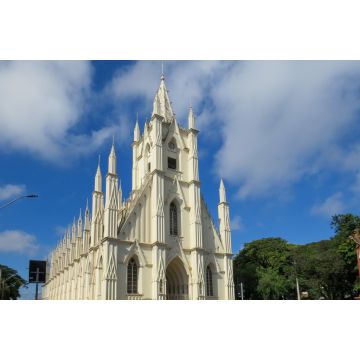 Lais Puzzle - São Paulo, Brasilien: Heiligtum von Santa Terezinha, die größte Kirche in Taubaté - 2.000 Teile