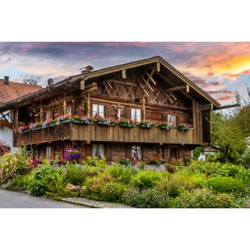 Lais Puzzle - Altes hölzernes Bauernhaus in Bernried am Starnberger See, Bayern, Deutscland - 2.000 Teile