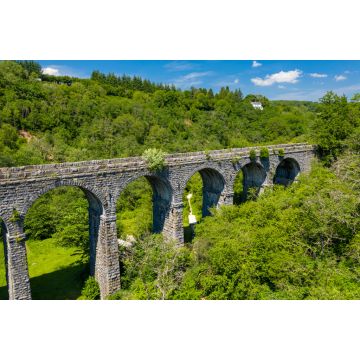 Lais Puzzle - Luftaufnahme des Pontsarn-Viadukts bei Morlais und Merthyr Tydfil in Südwales. Das Viadukt ist jetzt Teil des Wander- und Radwegenetzes Taff Trail. - 2.000 Teile