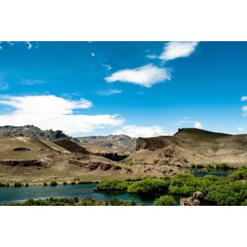 Lais Puzzle - Bewölkte Berglandschaft mit dem Fluss Limay in Neuquen, Patagonien, Argentinien - 2.000 Teile