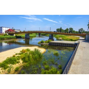Lais Puzzle - Promenade am Warthe-Ufer mit Torunski-Brücke in der historischen Altstadt von Konin, Polen - 2.000 Teile