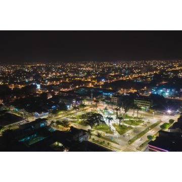 Lais Puzzle - Hauptplatz - Puerto Maldonado Peru - 2.000 Teile